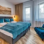 شقة Z Basenem I Saunami Stone Hill Ii Vip Centrum By Royal Aparts شكلارسكا بوريبا