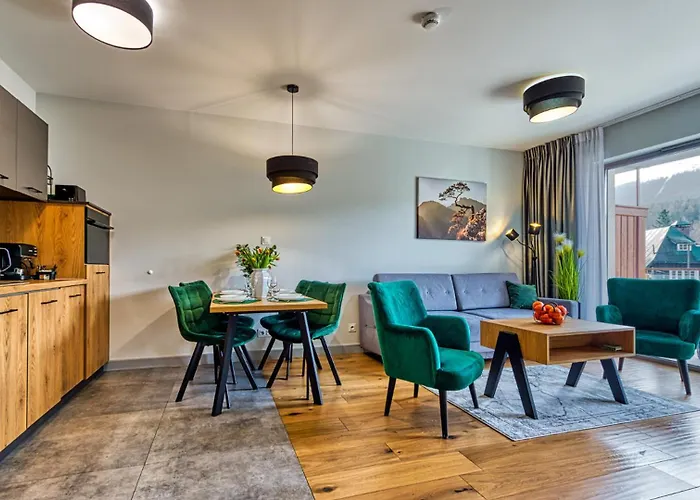 Z Basenem I Saunami Stone Hill Ii Vip Centrum By Royal Aparts *