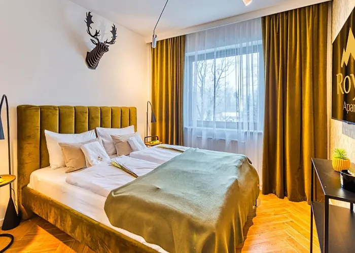 Z Basenem I Saunami Stone Hill Ii Vip Centrum By Royal Aparts