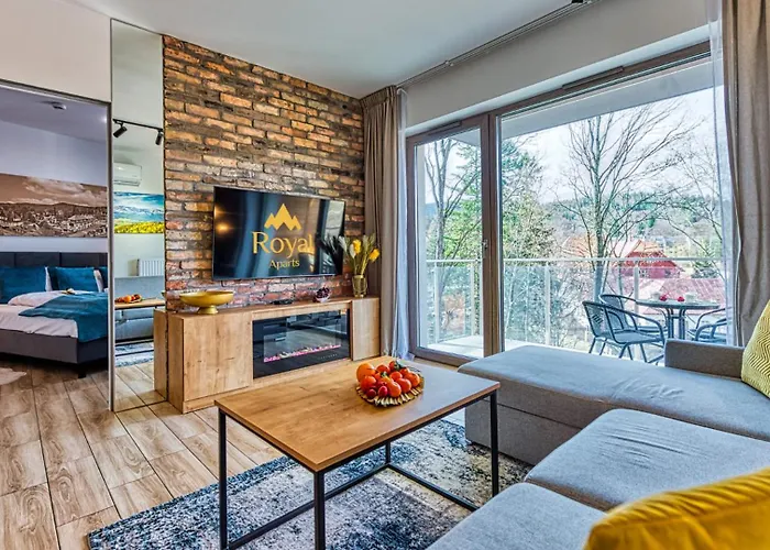 Z Basenem I Saunami Stone Hill Ii Vip Centrum By Royal Aparts