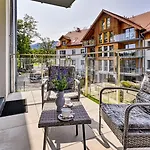 Z Basenem I Saunami Stone Hill Ii Vip Centrum By Royal Aparts Daire *