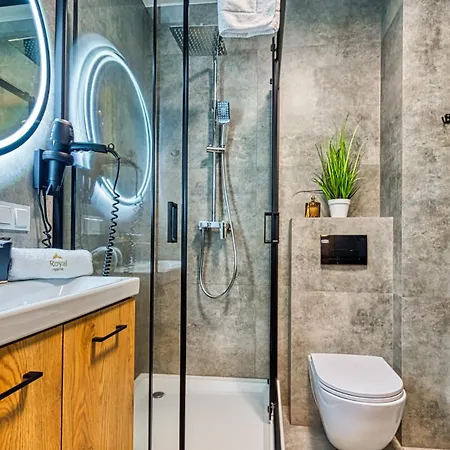 Z Basenem I Saunami Stone Hill Ii Vip Centrum By Royal Aparts 斯克拉斯卡波伦巴