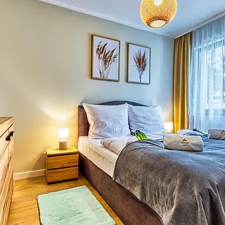 Z Basenem I Saunami Stone Hill Ii Vip Centrum By Royal Aparts