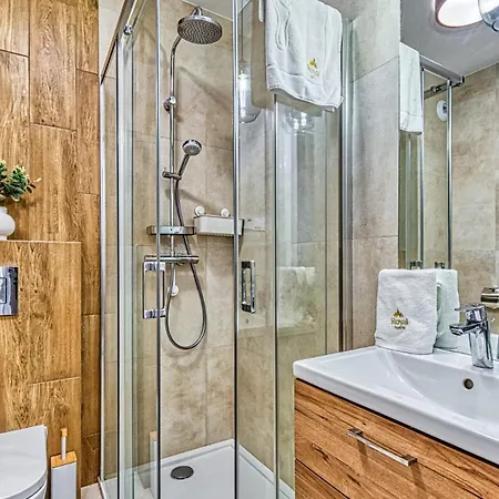 Z Basenem I Saunami Stone Hill Ii Vip Centrum By Royal Aparts * 斯克拉斯卡波伦巴