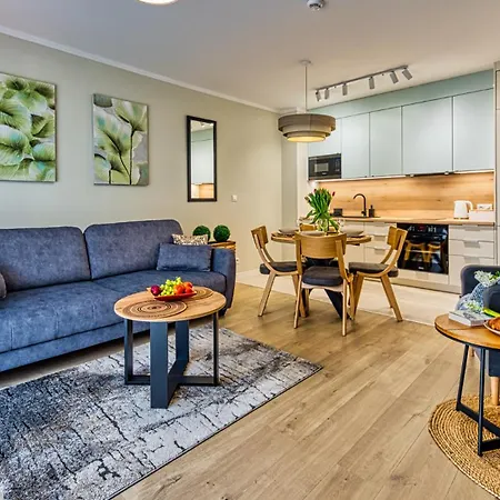 Z Basenem I Saunami Stone Hill Ii Vip Centrum By Royal Aparts Apartment *