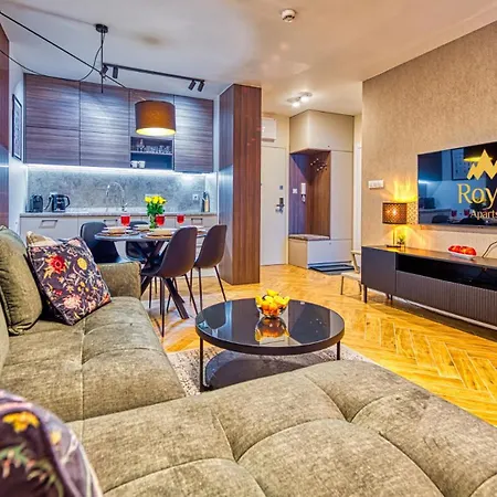 Z Basenem I Saunami Stone Hill Ii Vip Centrum By Royal Aparts