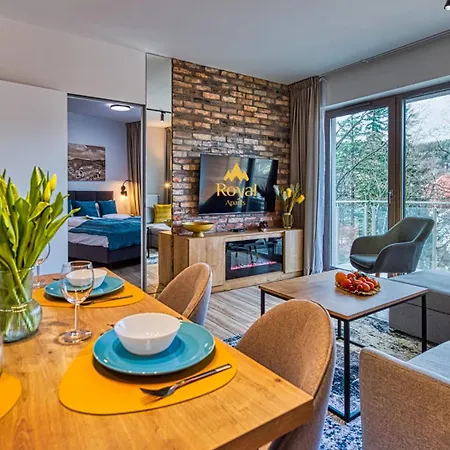 Z Basenem I Saunami Stone Hill Ii Vip Centrum By Royal Aparts Apartment *