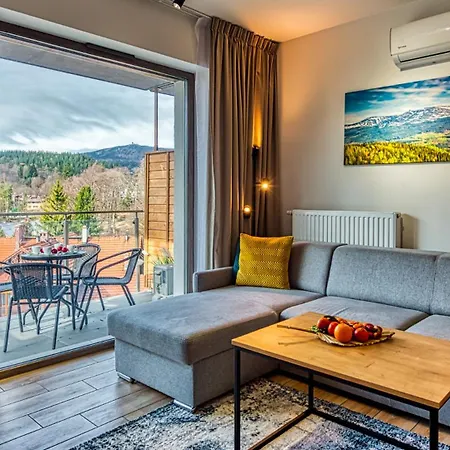 Z Basenem I Saunami Stone Hill Ii Vip Centrum By Royal Aparts * Szklarska Poreba