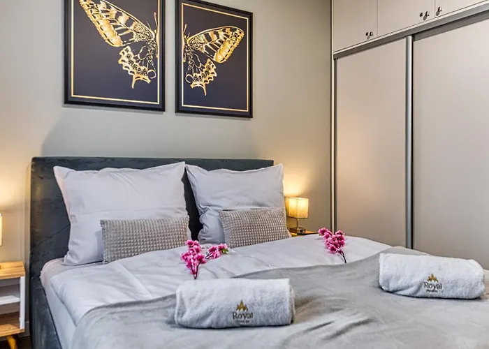 Z Basenem I Saunami Stone Hill Ii Vip Centrum By Royal Aparts Шклярска-Поремба