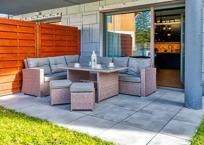 Z Basenem I Saunami Stone Hill Ii Vip Centrum By Royal Aparts *