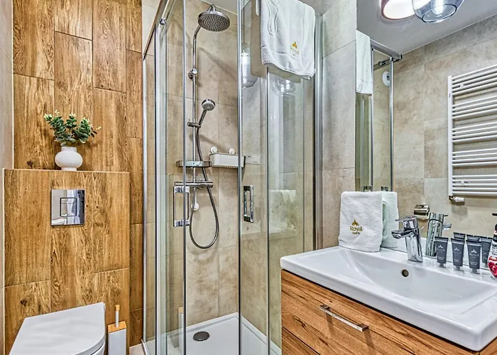 Z Basenem I Saunami Stone Hill Ii Vip Centrum By Royal Aparts * Шклярска-Поремба