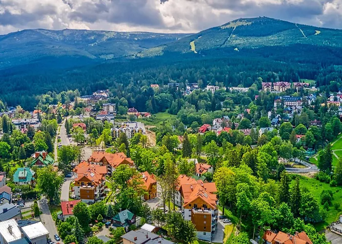 Z Basenem I Saunami Stone Hill Ii Vip Centrum By Royal Aparts * Шклярска-Поремба